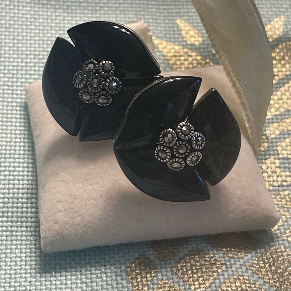 Sterling silver marcasite stud earrings